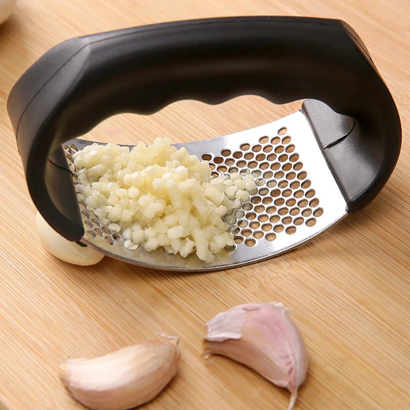 Stainless Steel Garlic Press – Manual Garlic Chopper for Kitchen